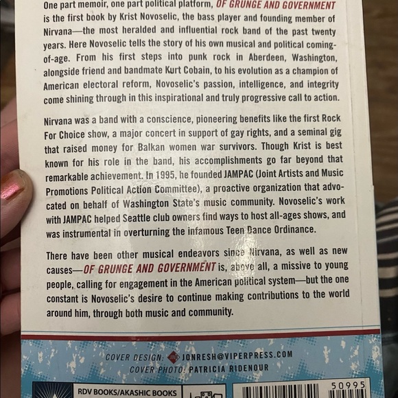 Of Grunge And Government Paperback Book with autograph by Krist Novoselic - Picture 7 of 11
